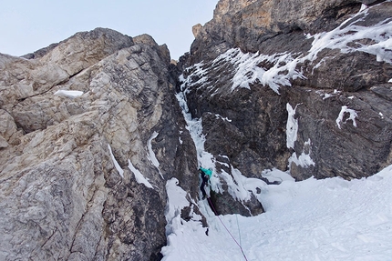 Cima Tosa, Brenta Dolomites, Ines Papert, Luka Lindič - Ines Papert making the first repeat of Selvaggia sorte, Cima Tosa (Brenta Dolomites)