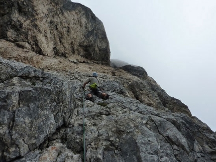 Croda Granda, Pale di San Martino, Dolomiti - Sulla “Via della rampa”, parete Est Croda Granda (Pale di San Martino, Dolomiti)