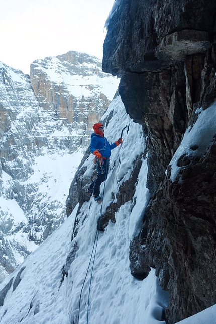 Cima Tosa, Brenta Dolomites, Luka Lindič, Fabian Buhl - Luka Lindič while making the first ascent of Sau hladno! up Cima Tosa, Brenta Dolomites