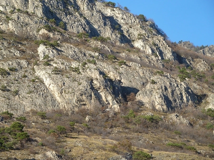 Dalla resina alla roccia? Cateissoft, la falesia delle Scuole in Val di Susa