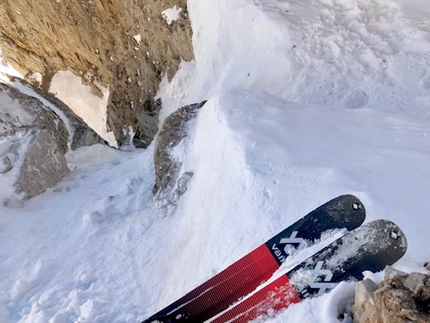 Pietra Grande, Dolomiti di Brenta, Claudio Lanzafame, Marco Maganzini - True Love Pietra Grande parete Nord Ovest Dolomiti di Brenta (Claudio Lanzafame, Marco Maganzini 20/12/2018)