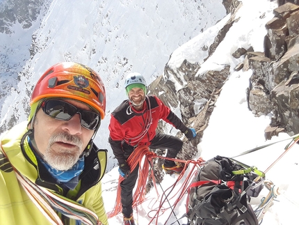 Pizzo Porola, Orobic Alps, Marco Birolini, Ennio Spiranelli - Ennio Spiranelli and Marco Birolini making the first ascent of 80 Primavere, Pizzo Porola east face (25/01/2019)