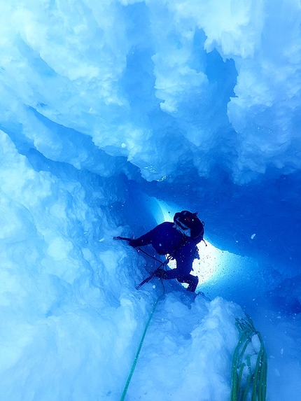 Cerro Torre, Fitz Roy, Patagonia, Edoardo Albrighi, Jacopo Zezza - Patagonia: nel fungo sommitale del Cerro Torre