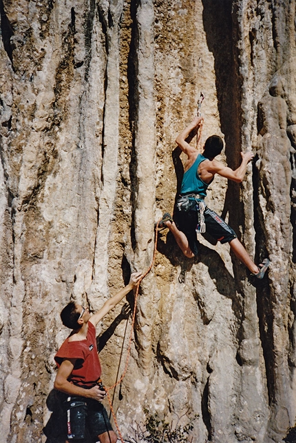 Filip Babicz - Filip Babicz a Seynes belayed by François Legrand, 2000