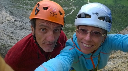 Diecimila anni, anno più, anno meno - Biologia dell’alpinista maschio - Silvia Petroni e Francesco Celandroni sul Muro Occidentale del Pisciadù, via Oro e carbone