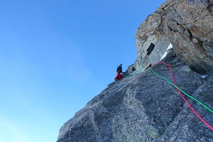 Grandes Jorasses, Walker Spur, Cassin route, - Walker Spur Grandes Jorasses one-day winter ascent: Léo Billon, Sébastien Ratel and Benjamin Védrines