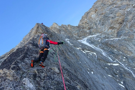 Grandes Jorasses Walker Spur Cassin route: double one-day winter ascent!