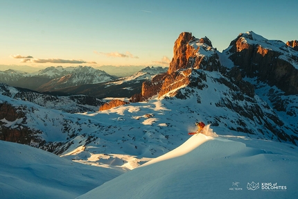 Arc'teryx King of Dolomites 2019 - Arc'teryx King of Dolomites 2019: Landscape, Ph: Giovanni Danieli Rider: Giovanni Zaccaria