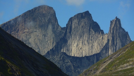 Greenland 2010 - The Shepton Spire in the middle