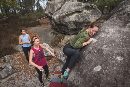 Fontainebleau - Durante il primo Women's Bouldering Festival a Fontainebleau, settembre 2018