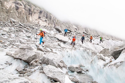 Arc'teryx Alpine Academy - Arc'teryx Alpine Academy 2018: PERMAFROST & GLACIOLOGIE - IMPACT OF GLOBAL WARMING Clinic