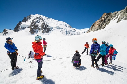 Arc'teryx Alpine Academy - Durante il Arc'teryx Alpine Academy 2018: Women's Glacier Tour
