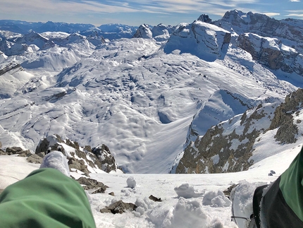 Dolomiti di Brenta, Pietra Grande, Andrea Cozzini, Claudio Lanzafame - Claudio Lanzafame durante la prima discesa della Parete Sud di Pietra Grande in Dolomiti di Brenta il 14/02/2019