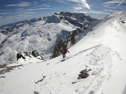 Dolomiti di Brenta, Pietra Grande, Andrea Cozzini, Claudio Lanzafame - Andrea Cozzini durante la prima discesa della Parete Sud di Pietra Grande in Dolomiti di Brenta il 14/02/2019