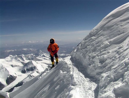 Everest 2007 - Nives Meroi: getting close to the summit of Everest
