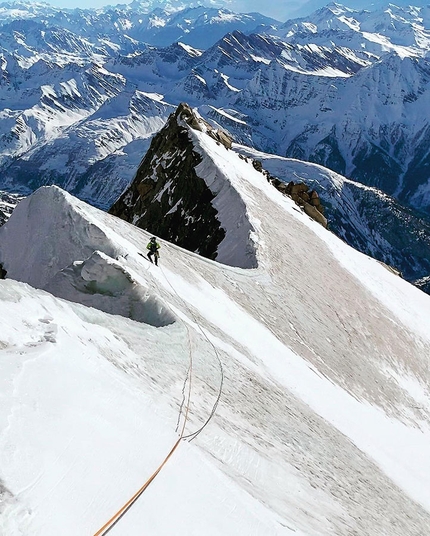 Divine Providence, Mont Blanc, Xavier Cailhol, Symon Welfringer - Divine Providence, Mont Blanc, climbed in winter by Xavier Cailhol and Symon Welfringer (17-19/02/2019)