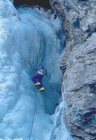 Montagne Biellesi - Le montagne del Biellese: la cascata della Vecchia, primo tiro