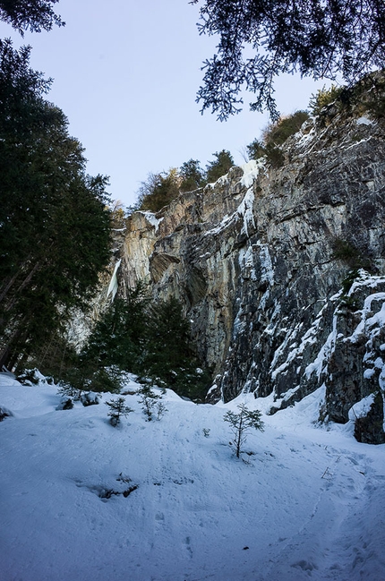 Hansjörg Auer Ötztal - Mammut Lex di Hansjörg Auer si colloca subito a destra di Elfenbein, Ötztal