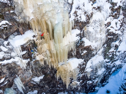 Hansjörg Auer, nuove vie di ghiaccio e nuova solitaria nell'Ötztal