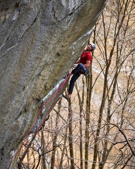 Jacopo Larcher Cadarese - Jacopo Larcher climbing his trad testpiece Tribe at Cadarese, Italy