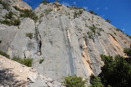 Sardegna arrampicata - La storica falesia di arrampicata Pianeta Lanaitto in Sardegna