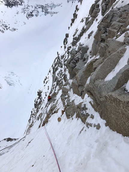 Hoher Kasten Großglockner - Max Sparber seconding up pitch 8 of Die Abenteuer des Augie March, Hoher Kasten, Großglockner (20/02/2019)