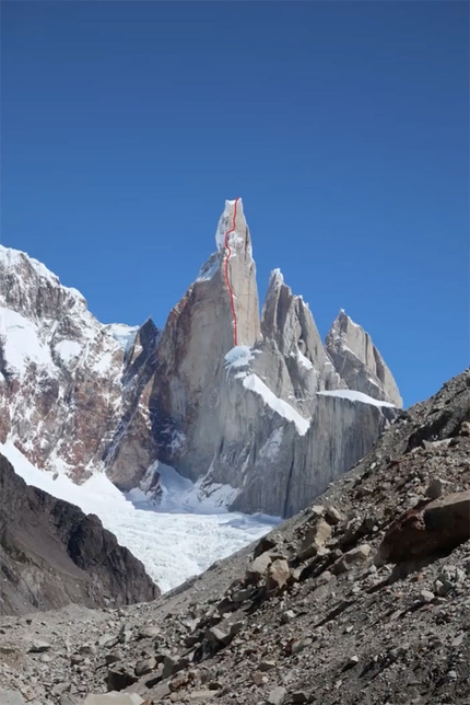 Cerro Torre Patagonia, Léo Billon, Max Bonniot, Pierre Labbre - Cerro Torre in Patagonia and the line of the Compressor route, also known as the  South East Ridge