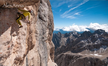 AlexAnna - Punta Penia - Marmolada - Rolando Larcher in azione su Alex Anna