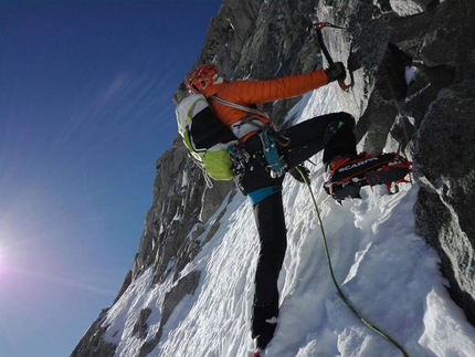 Petit Flambeau, Monte Bianco - Ezio Marlier su Via Filipini, Petit Flambeau, Monte Bianco (Ezio Marlier, Cesare Pini 14/04/2017)