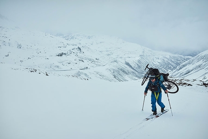 Ice & Palms, Jochen Mesle and Max Kroneck cycle ski across the Alps