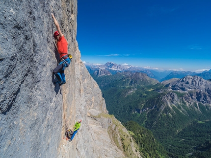 Scacciadiavoli, la via di Rolando Larcher e Geremia Vergoni sulla Sud della Marmolada