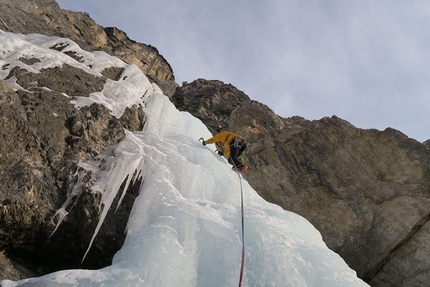 Val Pramper Dolomites - Lo Sbadiglio dell'Orco in Val Pramper, Dolomiti (Francesco Fazzi, Matteo Pilon 01/2019)