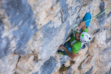 Sasso di Selvapiana, Val Comelico, Dolomiti - Christian Casanova sul quarto tiro di D.O.C.G. sul Sasso di Selvapiana in Val Comelico, Dolomiti