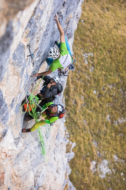 Sasso di Selvapiana, Val Comelico, Dolomiti - Christian Casanova in partenza sul quarto tiro di D.O.C.G. sul Sasso di Selvapiana in Val Comelico, Dolomiti