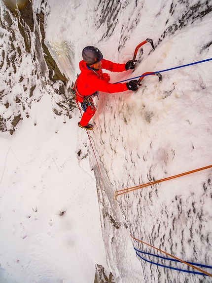 Dani Arnold, Schöllenenschlucht - Dani Arnold making the first ascent of Uristier Schöllenen (WI6+/M8) in the Schöllenen Gorge, Switzerland with Martin Echser.