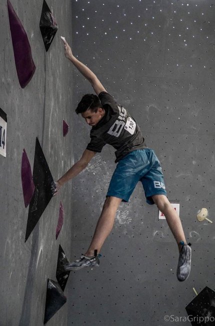 Campionato Italiano Boulder - Michele Bono al Campionato Italiano Boulder 2019