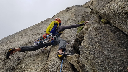 Ulamertorsuaq Greenland, Vinicius Todero, Marcos Costa - Ulamertorsuaq in Greenland: Marcos Costa and Vinicius Todero making the first ascent of Quajanaq (08/2018)