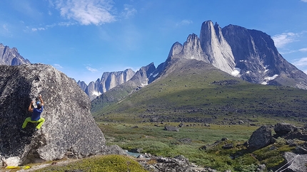 Ulamertorsuaq Greenland, Vinicius Todero, Marcos Costa - Ulamertorsuaq in Greenland: bouldering at base camp