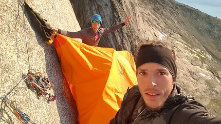 Ulamertorsuaq Greenland, Vinicius Todero, Marcos Costa - Ulamertorsuaq in Greenland: Marcos Costa and Vinicius Todero making the first ascent of Quajanaq (08/2018)