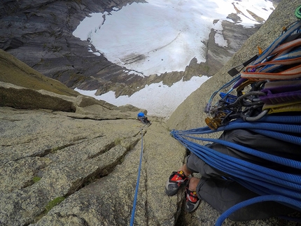 Ulamertorsuaq Greenland, Vinicius Todero, Marcos Costa - Nalumasortoq in Greenland: climbing up Nalumasortoq (Marcos Costa, Vinicius Todero 08/2018)