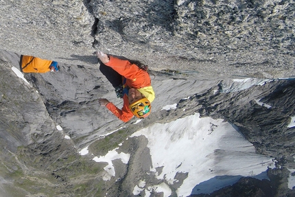Ulamertorsuaq Greenland, Vinicius Todero, Marcos Costa - Ulamertorsuaq in Greenland: free climbing a new pitch on Quajanaq (Marcos Costa, Vinicius Todero 08/2018)