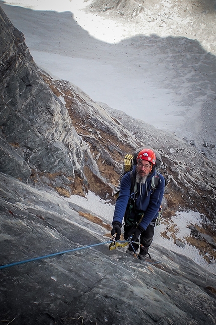 Jannu East Face, Dmitry Golovchenko, Sergey Nilov, Unfinished Sympathy - Jannu East Face: Sergey Nilov on 15 March 2019 jumaring up the fixed ropes on the first 300 of Unfinished Sympathy