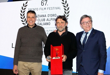 Trento Film Festival 2019 - Premio del CAI - Club Alpino Italiano Genziana d’oro Miglior film di alpinismo, popolazioni e vita di montagna assegnato al regista Francesco Fei per La regina di Casetta