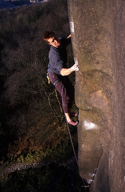 Charlie Woodburn - Charlie Woodburn climbing Harder, Faster, his gritstone masterpiece at Black Rocks, England