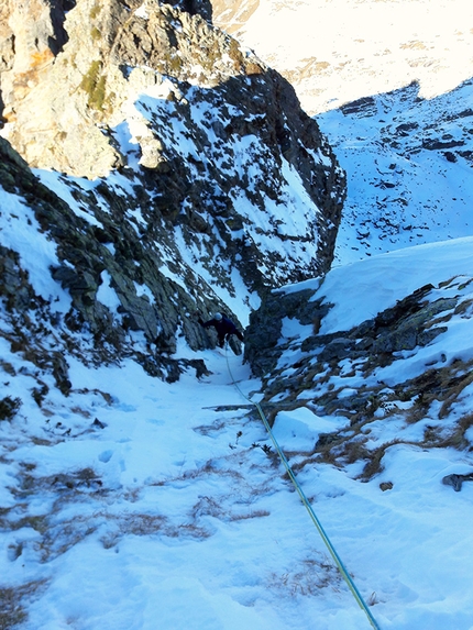 Cima Varrone delle Vacche, Alpi Orobie - Via Merry Christmas alla Cima Varrone delle Vacche, Orobie Valtellinesi  (Cristian Candiotto, Enea Montoli 6/12/2018)