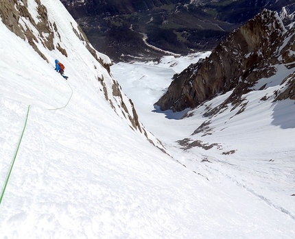 Grandes Jorasses, Monte Bianco, Enrico Bonino, Jon Bracey - Jon Bracey, via Bonino - Bracey, Grandes Jorasses versante sud, massiccio del Monte Bianco (4-15/5/2019)