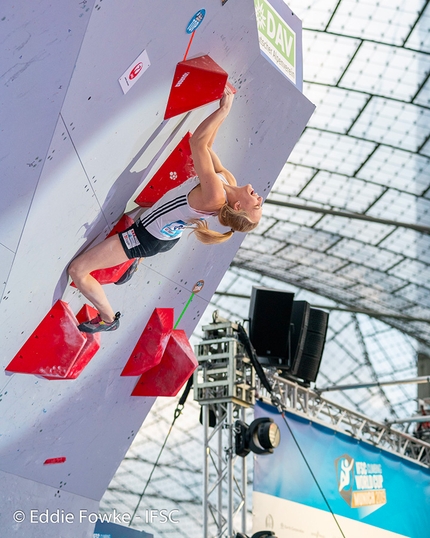 Janja Garnbret - Janja Garnbret vince la tappa di Monaco, Coppa del Mondo Boulder 2019