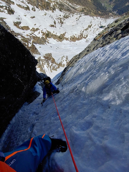 Val Tronella, Dente di Mezzaluna - Via del Gnà, Dente di Mezzaluna 2300m, Orobie Valtellinesi (Cristian Candiotto, Roberto Tommasetto)