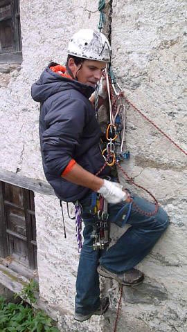 Meeting Internazionale di arrampicata Trad valle dell'Orco - Fessura di... parete