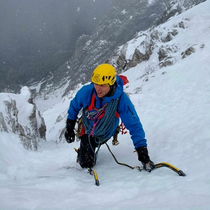 Bischofsmütze, Vittorio Messini, Matthias Wurzer, Hans Zlöbl - Hans Zlöbl making the first ascent of Kitchen Window, Bischofsmütze North Face, East Tyrol